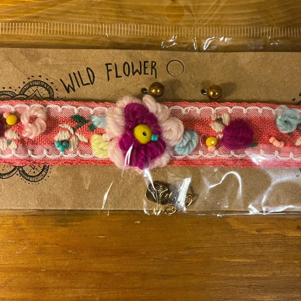 Embroidered Mauve Choker With Pink, Hot Pink Flowers And Fancy Edge New On Card